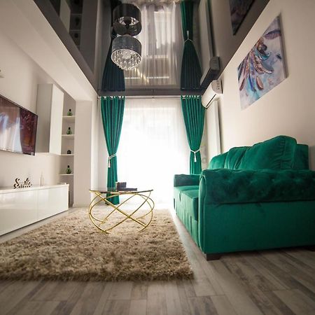 Toto'S Apartment Констанца Екстериор снимка